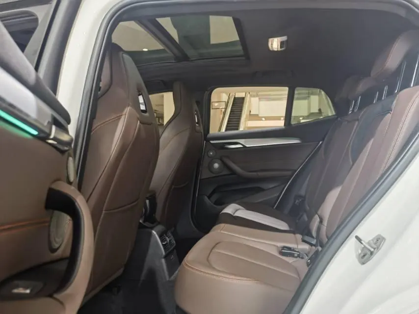 BMW 2022 X2 xDrive25i 2.0T Obsidian Night Edition Automatic Gear 4