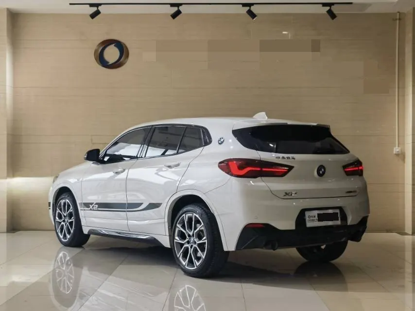 BMW 2022 X2 xDrive25i 2.0T Obsidian Night Edition Automatic Gear 7