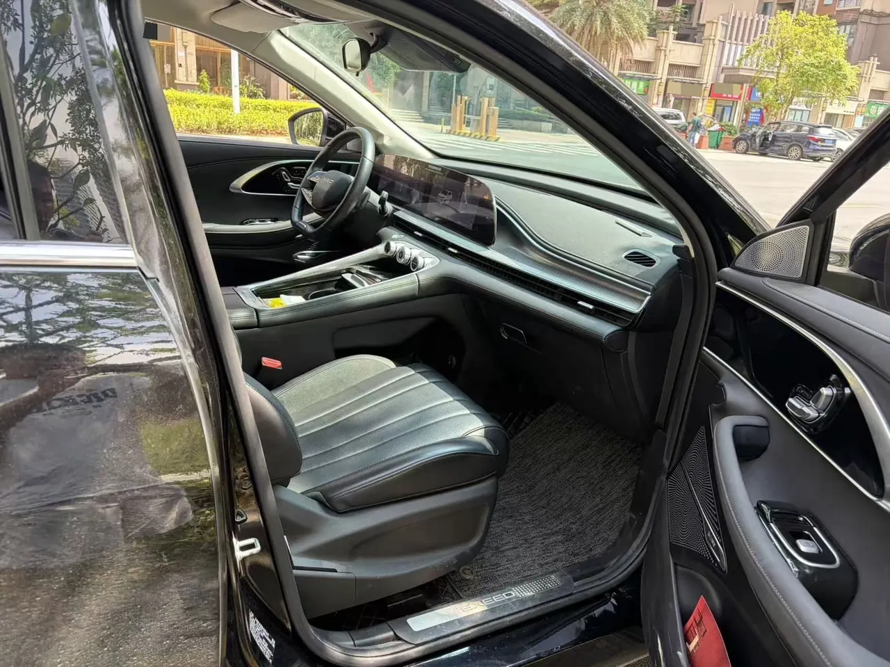 Xingtu 2024 Lingyun 1.6T 300T Two-Drive King Edition Automatic Gear 2