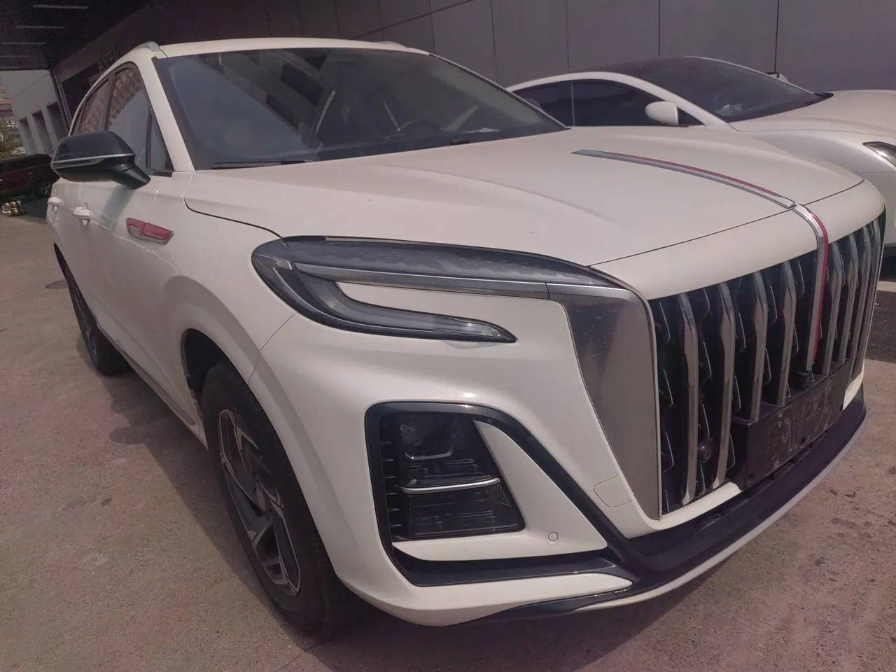 HongQi 2024 HS3 1.5T Good for Edition Automatic Gear 3