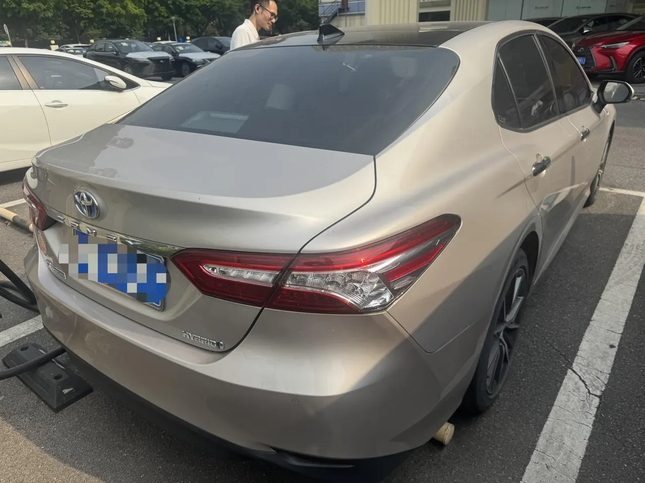 Toyota 2021 Camry dual-engine 2.5HQ stepless flagship automatic gear 4