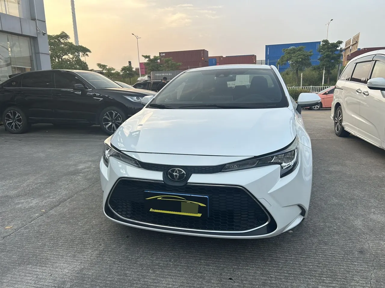 Toyota 2022 Lei Ling 1.2T Stepless 185T Deluxe Automatic Gear 2