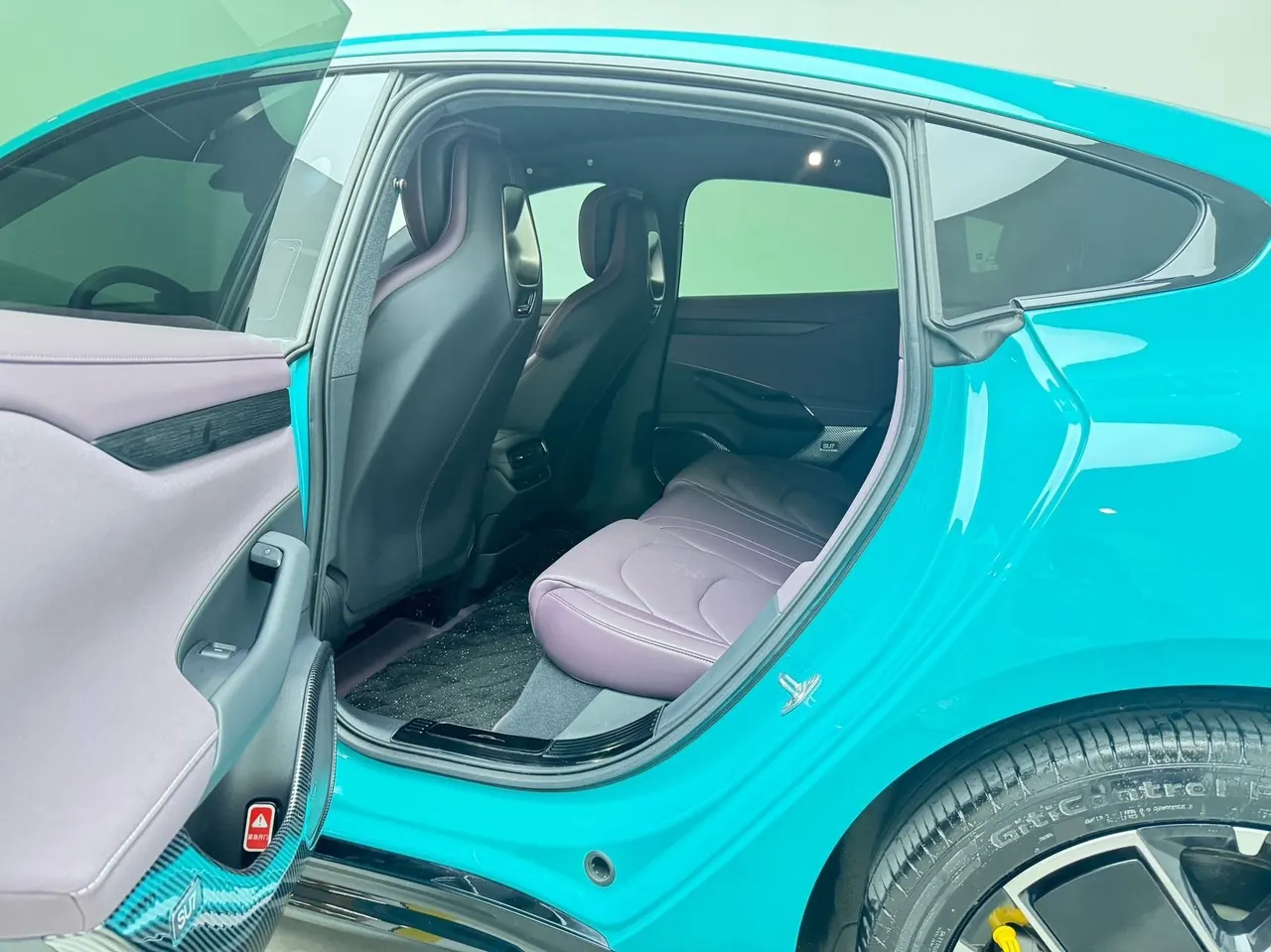MI 2024 SU 7 700km Rear Drive Long Endurance Smart Driving Edition Automatic Gear 4