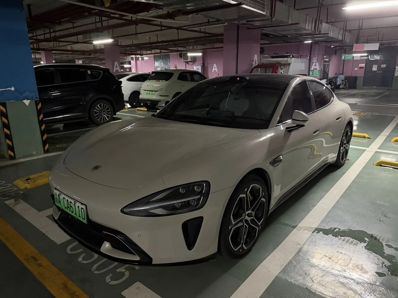 Open image lightbox: MI 2024 SU 7 830km Rear Drive Ultra Long Endurance High-end Smart Drive Pro Edition Automatic Gear