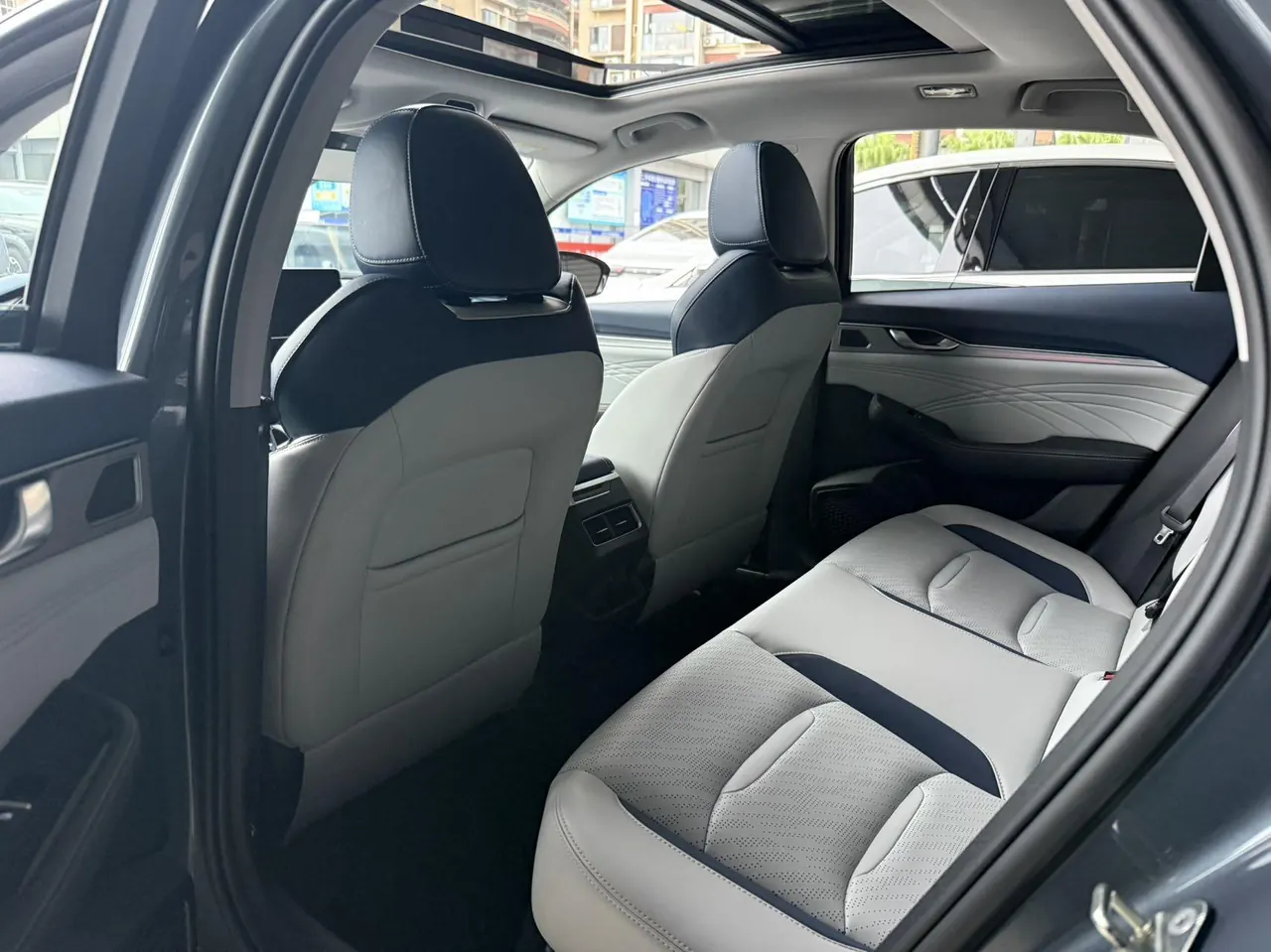 Geely 2021 xingrui 2.0T distinguished model (modified) automatic gear 4