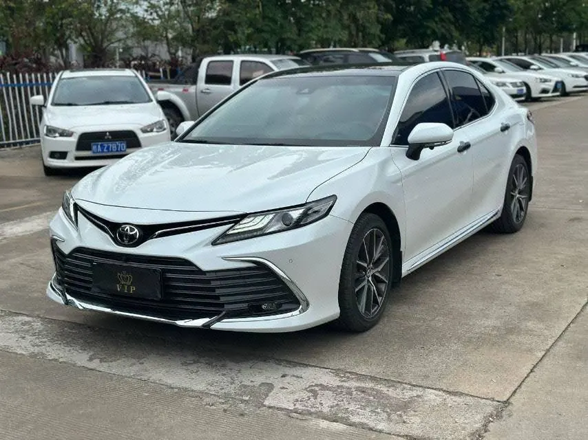 Открыть галерею: Toyota 2021 Camry 2.5G Deluxe Edition Automatic Gear