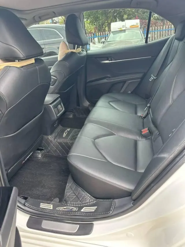 Toyota 2021 Camry 2.5G Deluxe Edition Automatic Gear 8