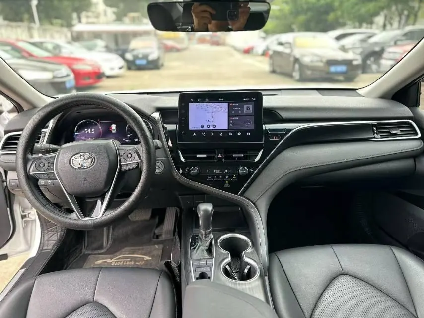 Toyota 2021 Camry 2.5G Deluxe Edition Automatic Gear 9