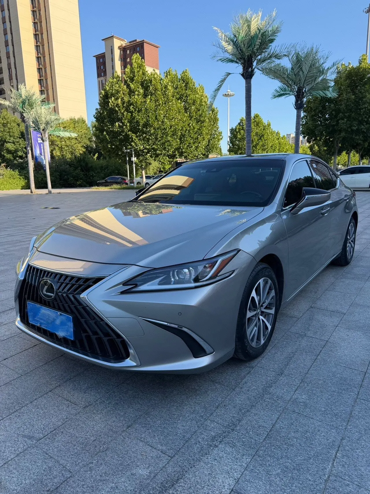 Open image lightbox: Lexus ES (Imported) 2022 ES200 2.0 Stepless Deluxe Edition Automatic Gear