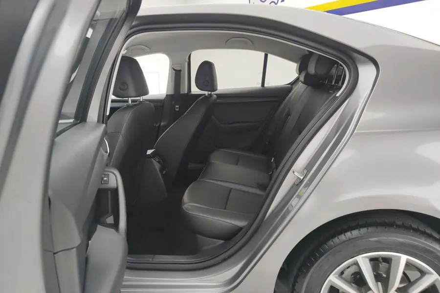 Skoda 2021 Octavia 1.5 Comfort Edition Automatic Gear 6
