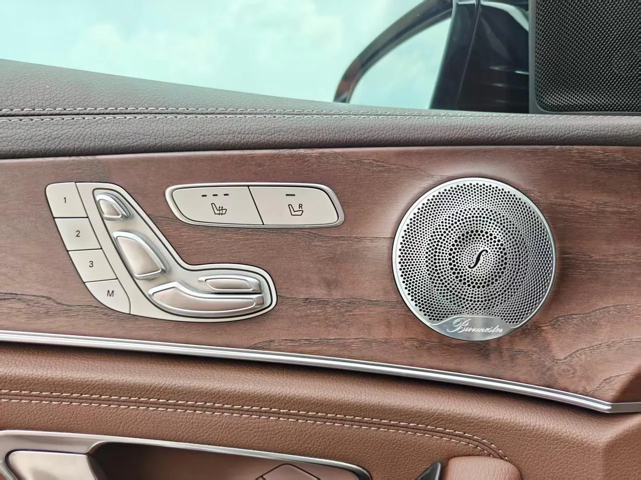 Mercedes Benz E Class 2020 E 300 L 2.0T Luxury Automatic Gear 3