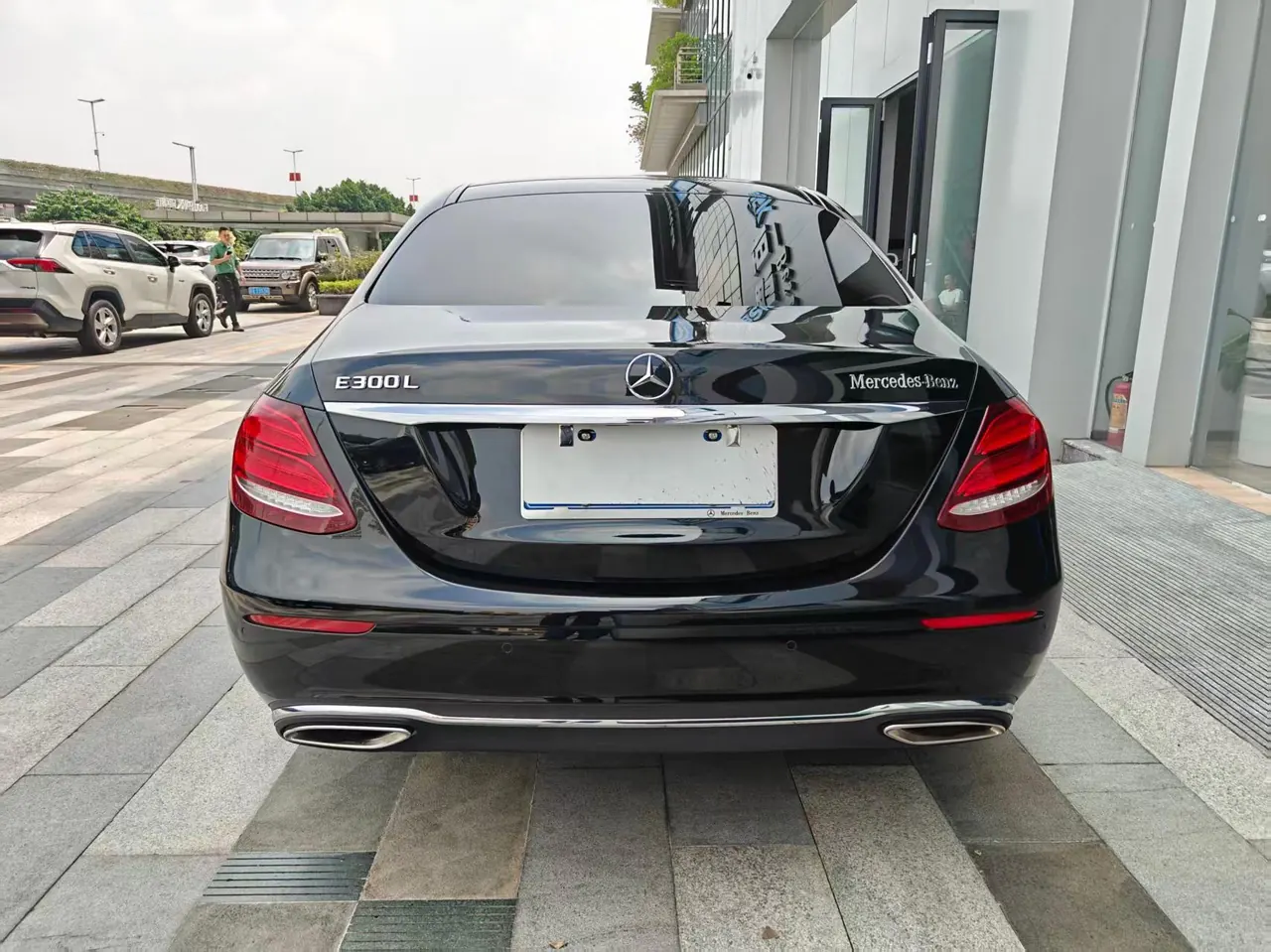 Mercedes Benz E Class 2020 E 300 L 2.0T Luxury Automatic Gear 4