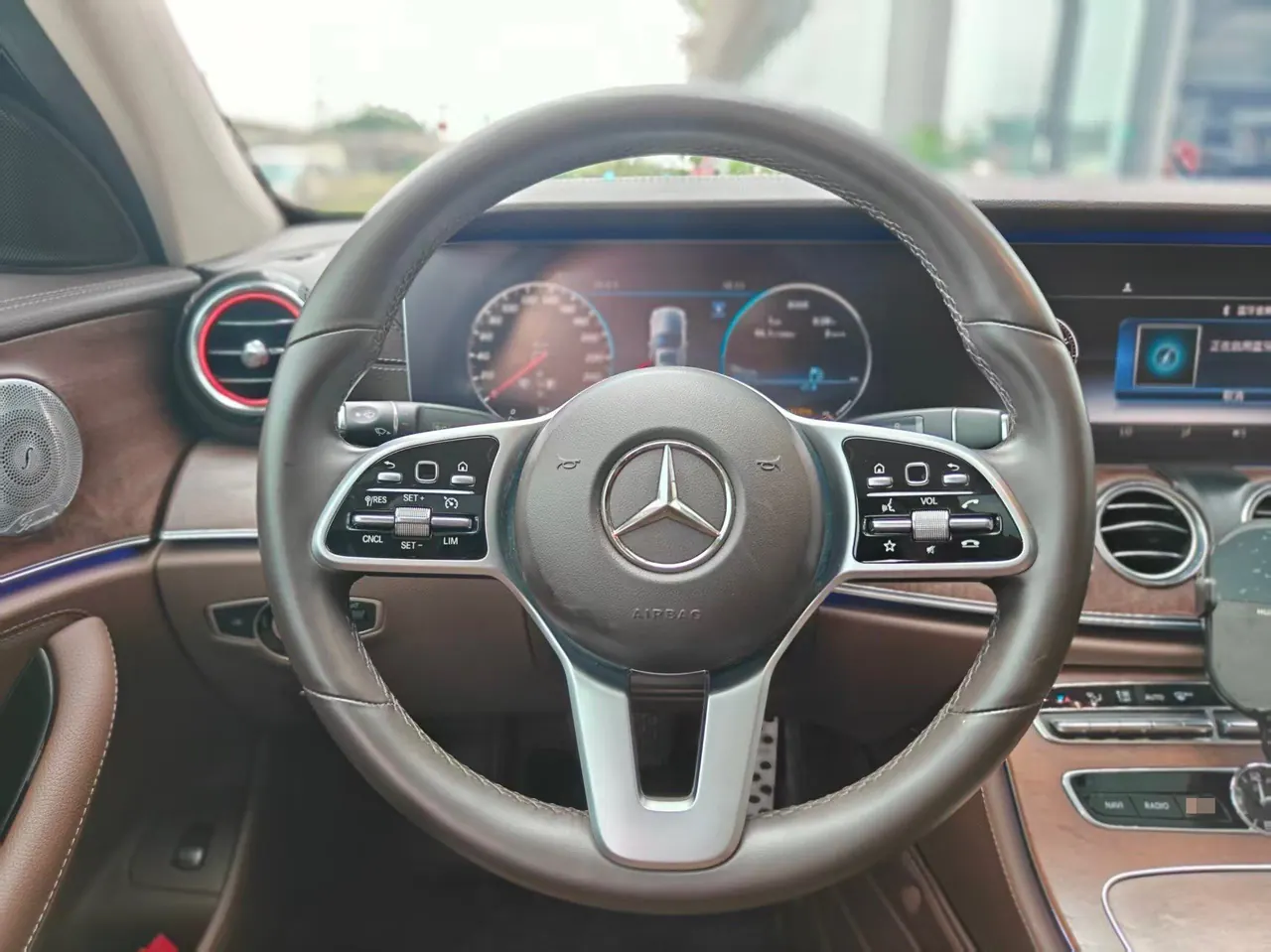 Mercedes Benz E Class 2020 E 300 L 2.0T Luxury Automatic Gear 6