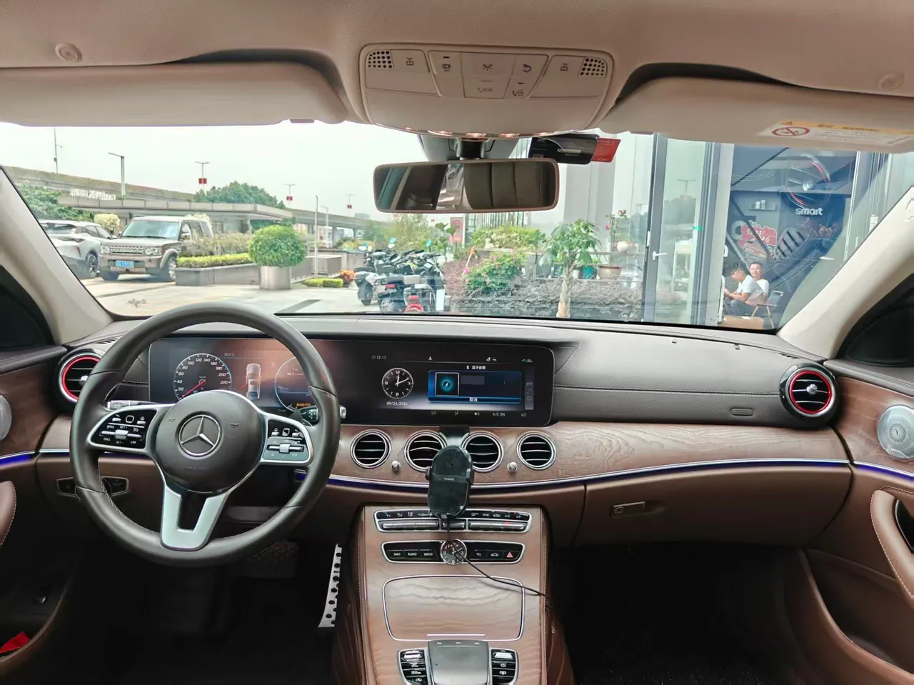 Mercedes Benz E Class 2020 E 300 L 2.0T Luxury Automatic Gear 8
