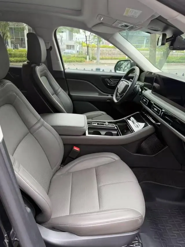 Lincoln 2024 Aviator 3.0T V6 4-wheel Elegant Edition 6-seat Automatic Gear 4