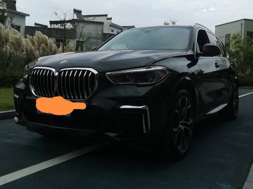 打开图片灯箱:BMW 2022 X5 xDrive40Li 48V 3.0T exclusive M sports suit (modified) automatic gear