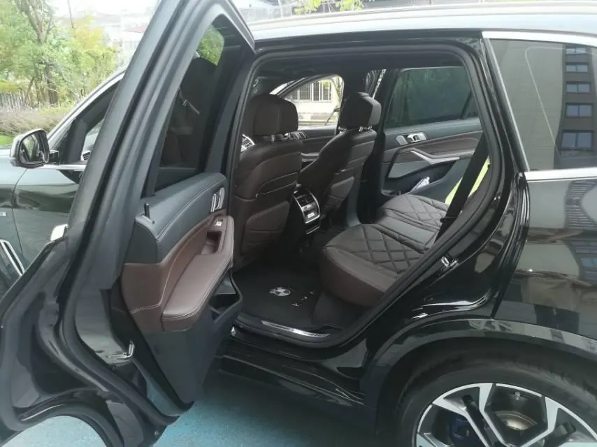 BMW 2022 X5 xDrive40Li 48V 3.0T exclusive M sports suit (modified) automatic gear 6