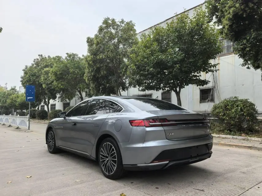 BYD 2020 Han Super Long Endurance Deluxe Automatic Transmission 9