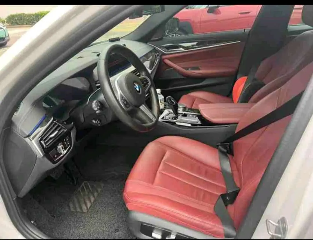 BMW 5 Series 2020 530Li 2.0T Leading M Sports Suit Automatic Gear 2