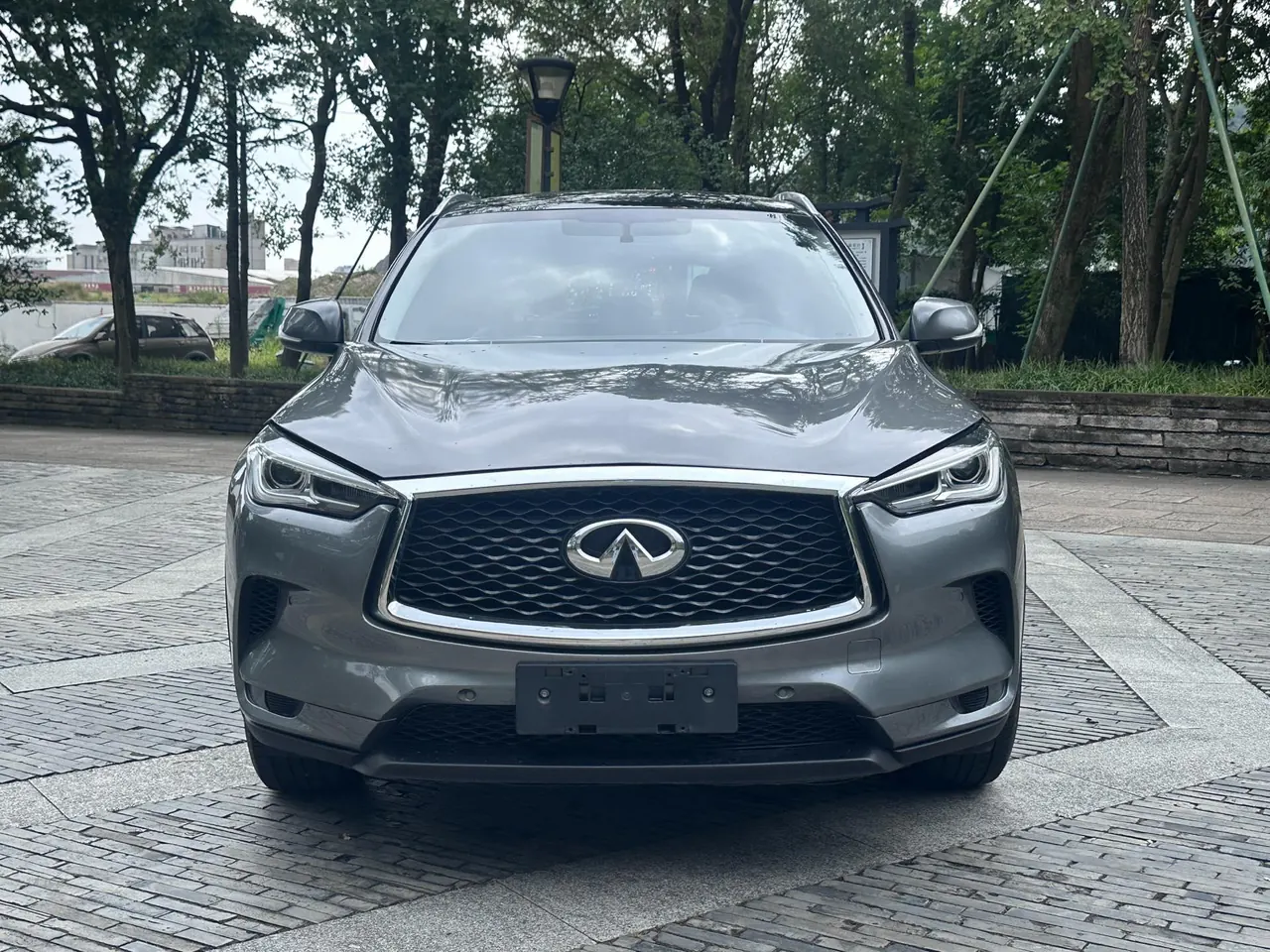 Infiniti 2020 QX50 2.0T stepless two-wheel drive fashion version of automatic gear 2