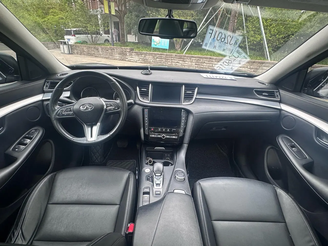 Infiniti 2020 QX50 2.0T stepless two-wheel drive fashion version of automatic gear 7