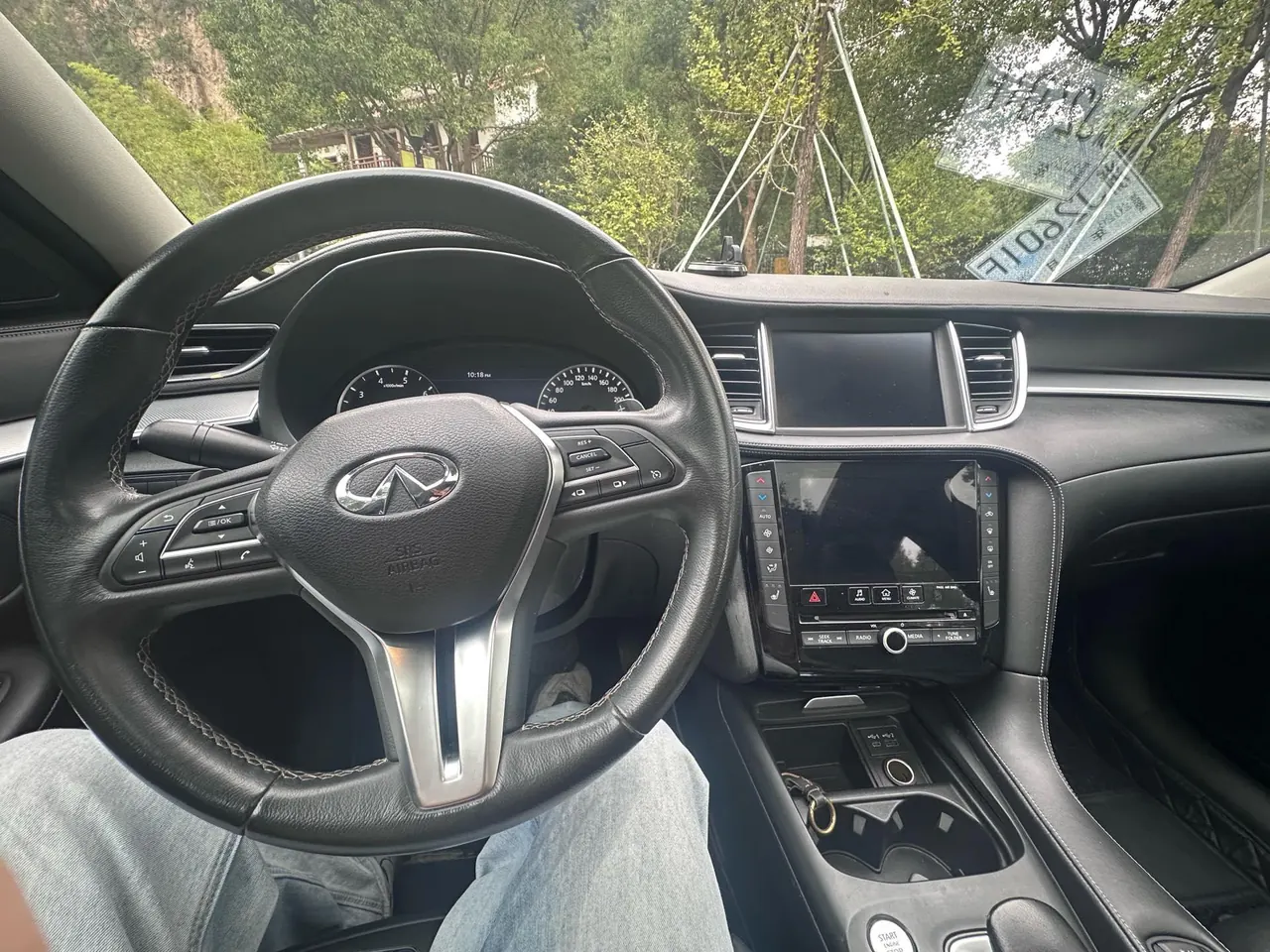 Infiniti 2020 QX50 2.0T stepless two-wheel drive fashion version of automatic gear 8