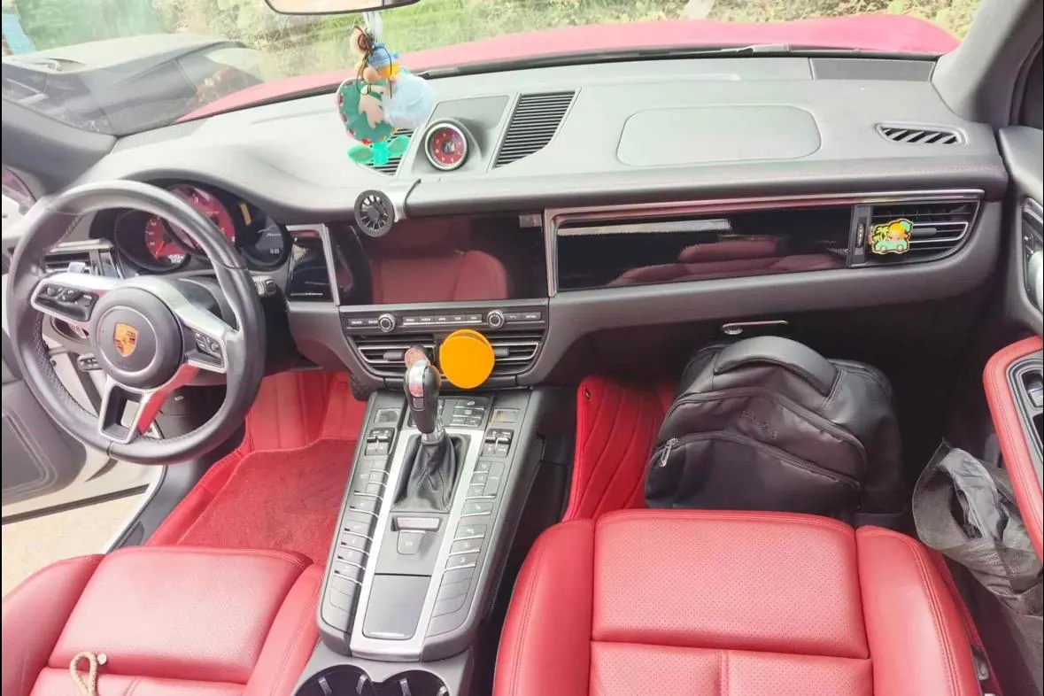 Porsche Macan (Imported) 2020 Macan 2.0T Automatic Gear 5
