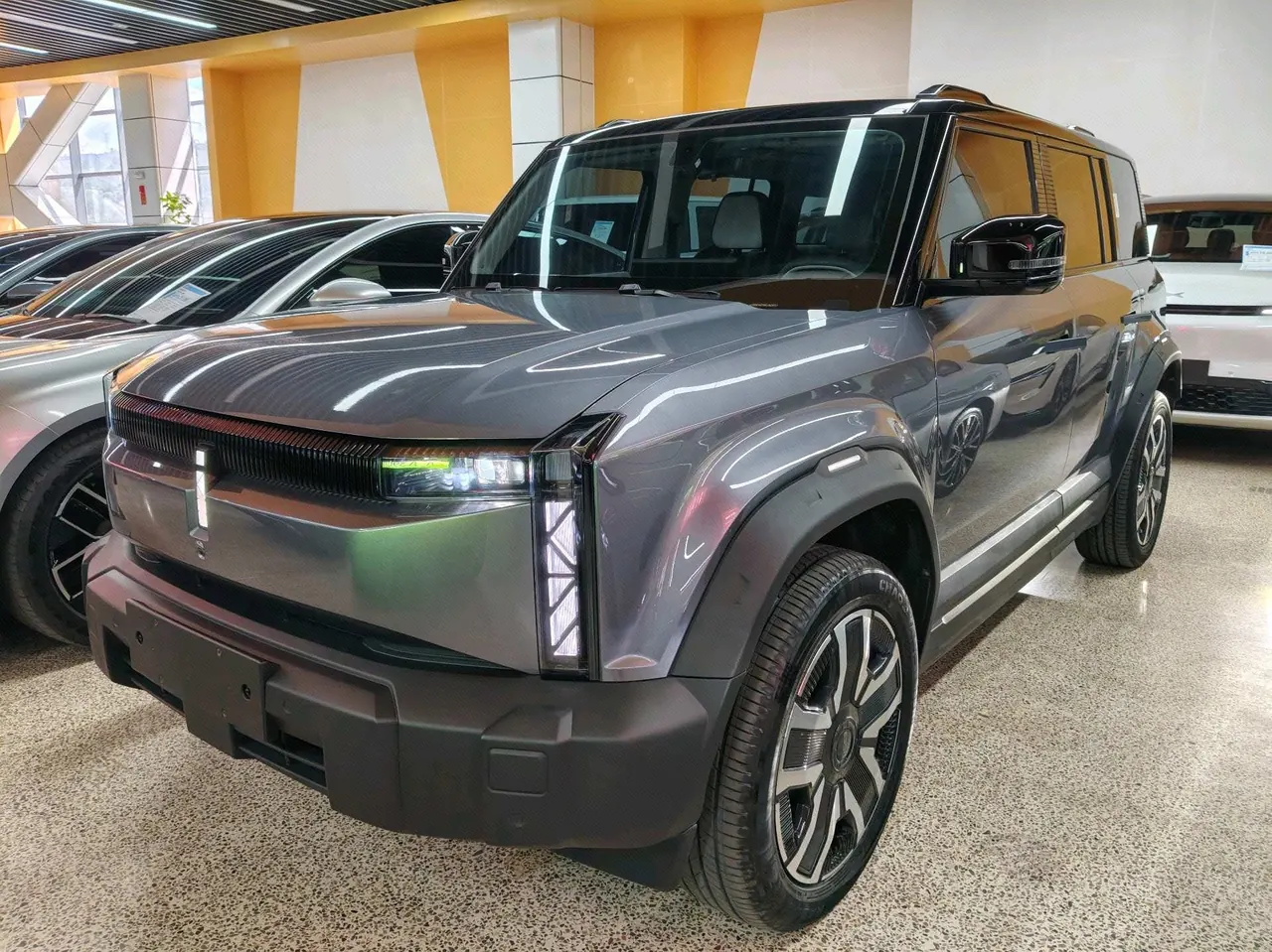 Открыть галерею: ICAR 2024 iCAR 03 472km 4-wheel drive long endurance automatic gear