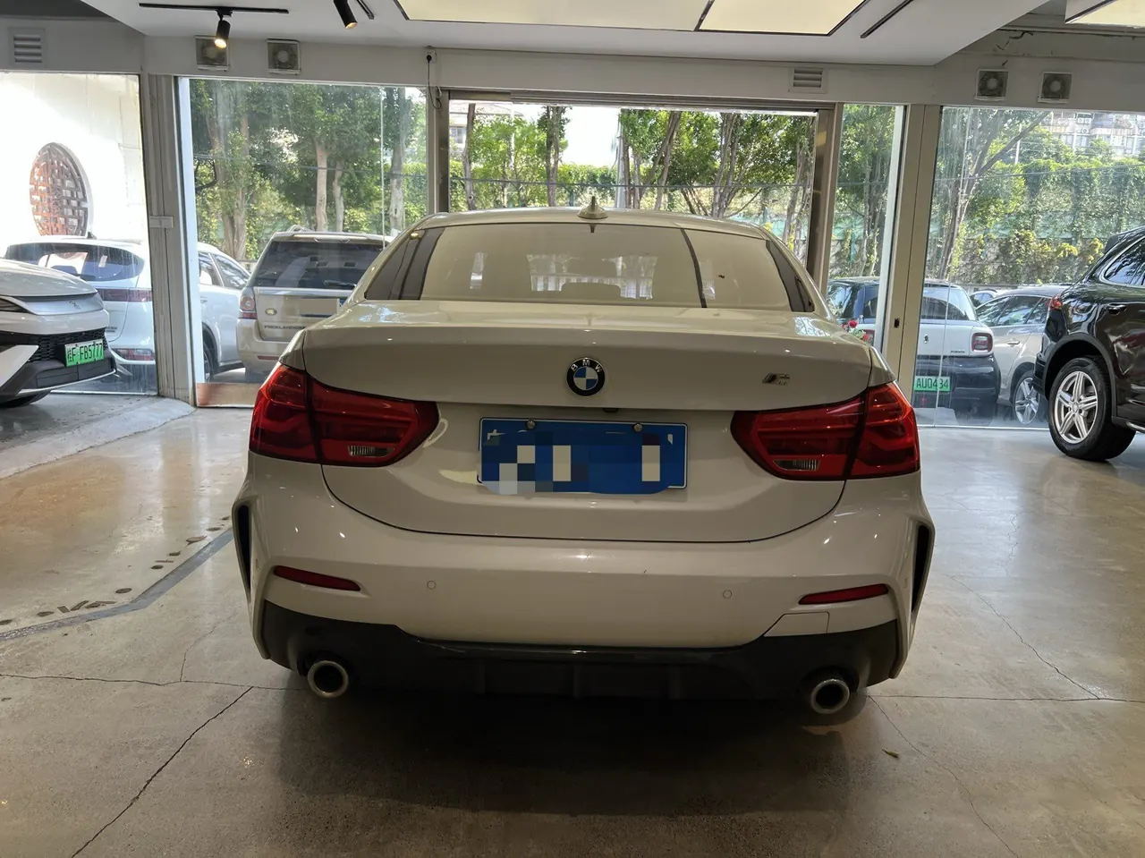 BMW 1 Series 2020 120i 1.5T M Sports Suit Automatic Gear 4