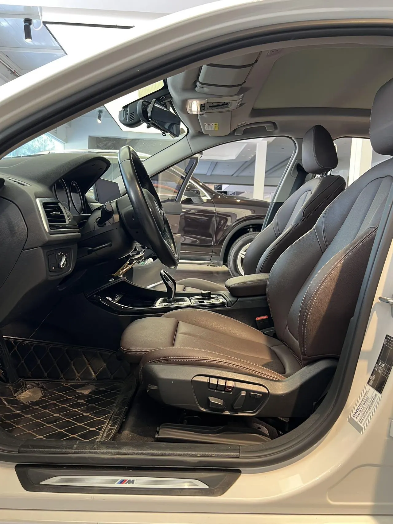 BMW 1 Series 2020 120i 1.5T M Sports Suit Automatic Gear 5