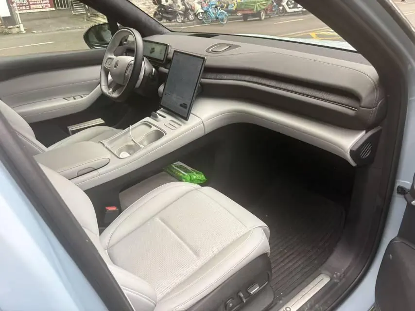 NIO 2024 ES6 75kWh automatic gear 8