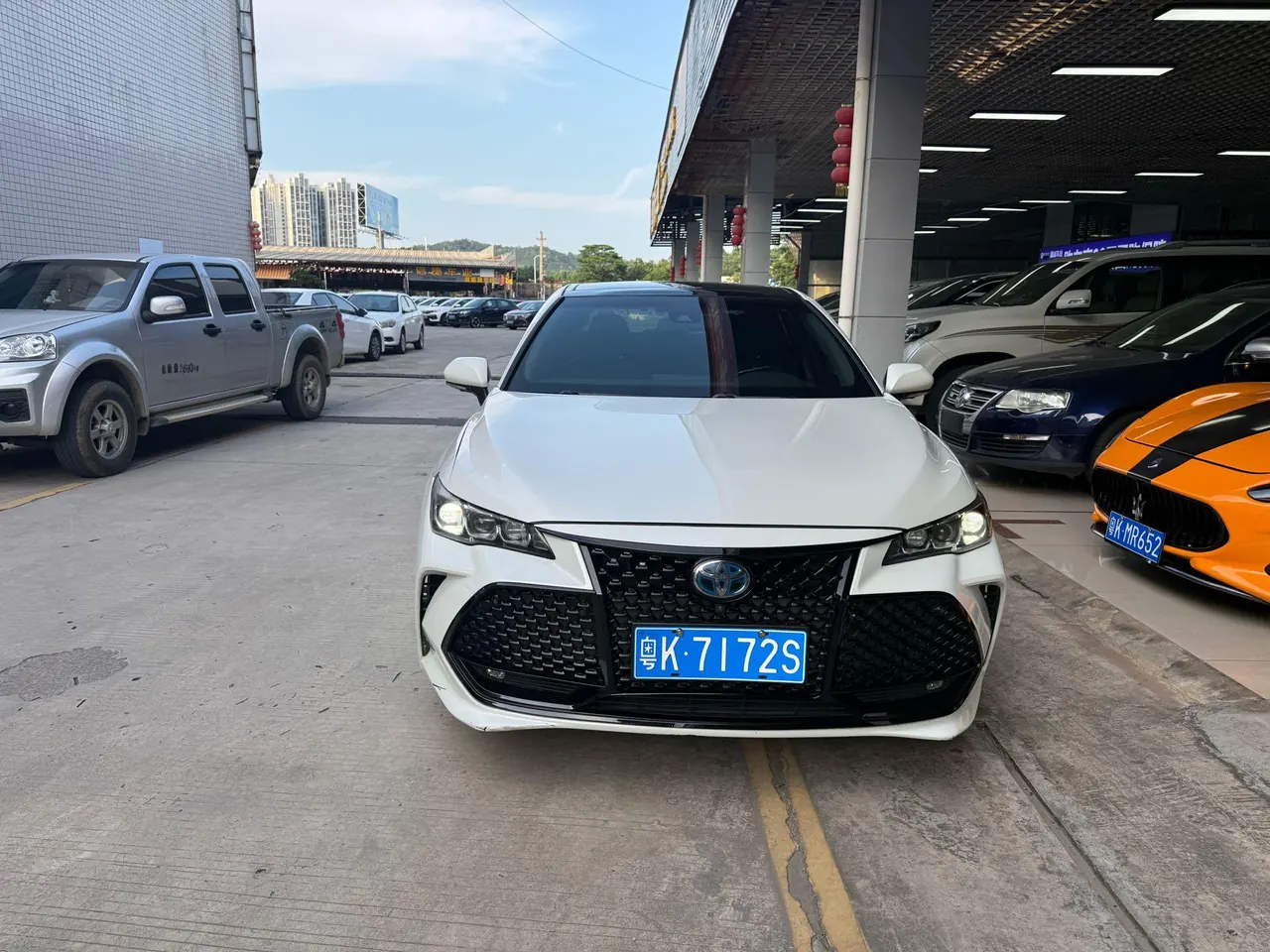 Toyota 2022 Asian Dragon Double Engine 2.5 Stepless XLE Premium Automatic Gear 13