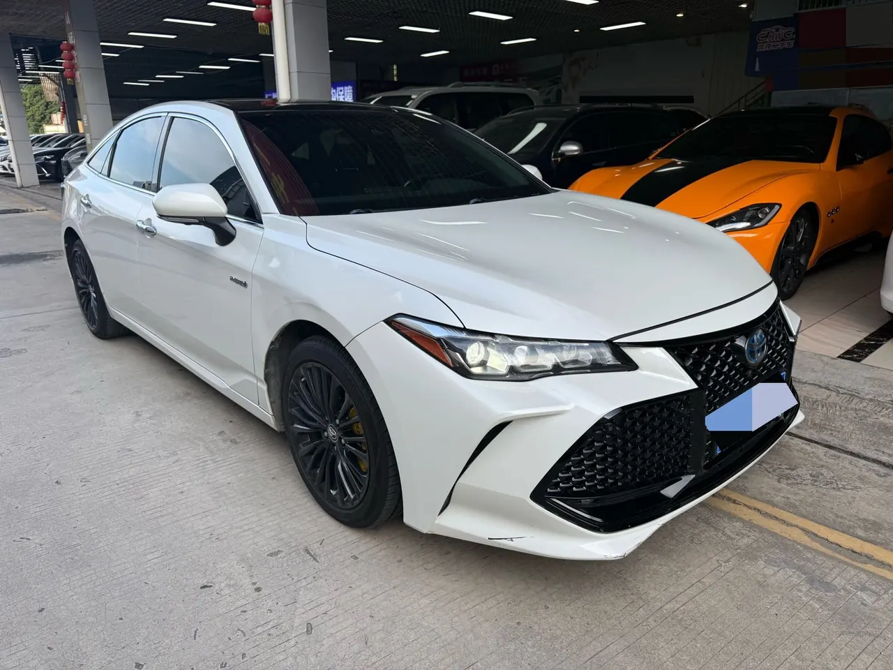 Toyota 2022 Asian Dragon Double Engine 2.5 Stepless XLE Premium Automatic Gear 2