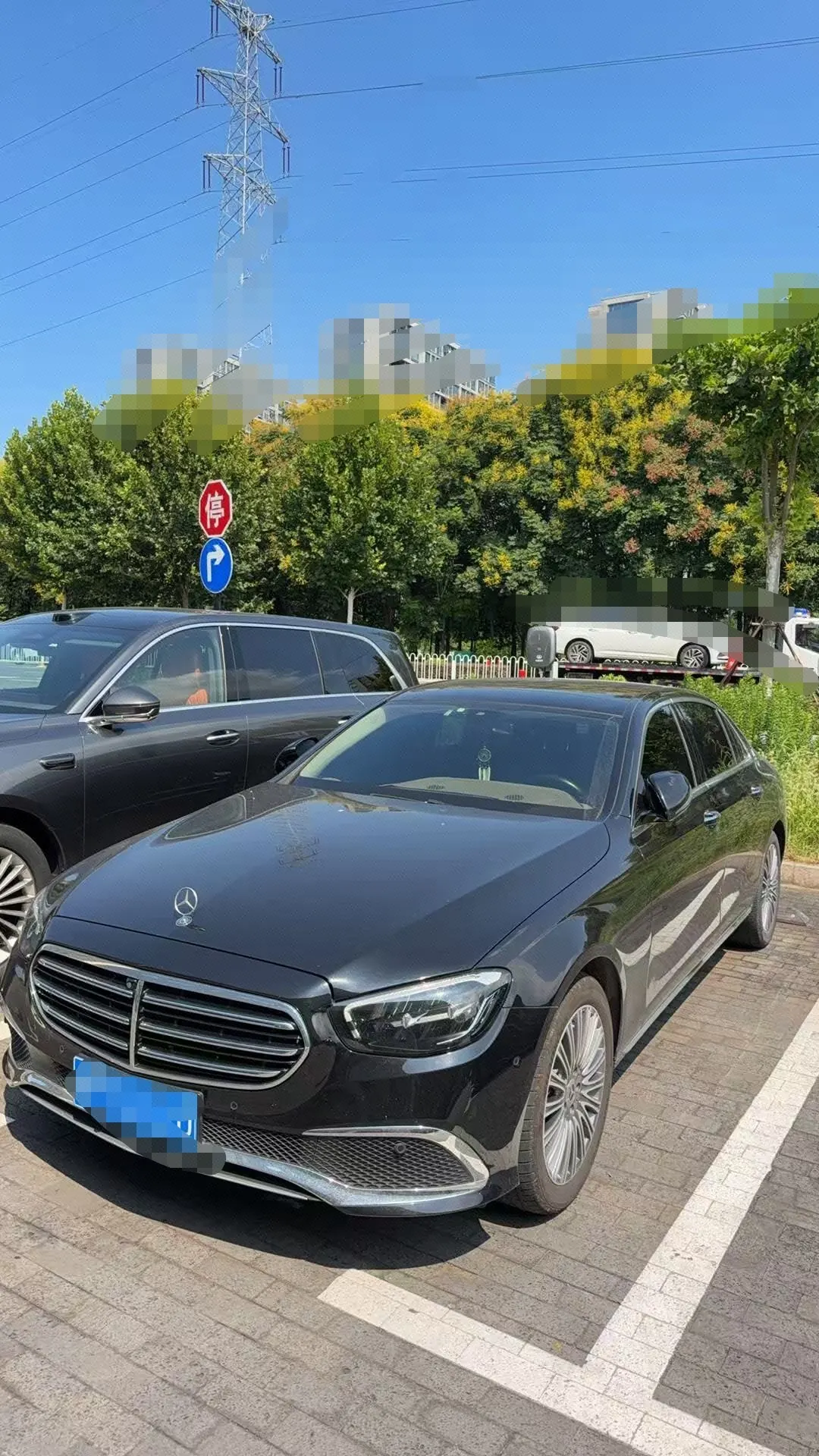 Открыть галерею: Mercedes Benz E Class 2022 E 300 L 2.0T Luxury (Modified 3) Automatic Gear