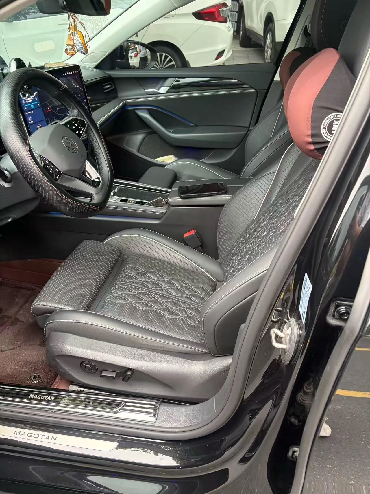 Volkswagen 2024 Magotan 2.0TSI 380TSI Premium Edition Da Mai Bag Automatic Gear 7