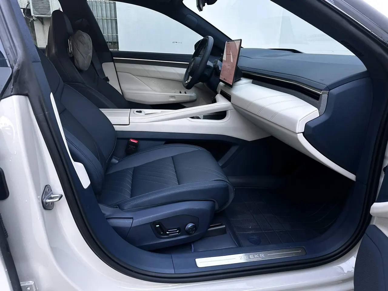 Zeekr 2024 Zeekr 001 WE Edition 95kWh Four-wheel Drive Automatic 6