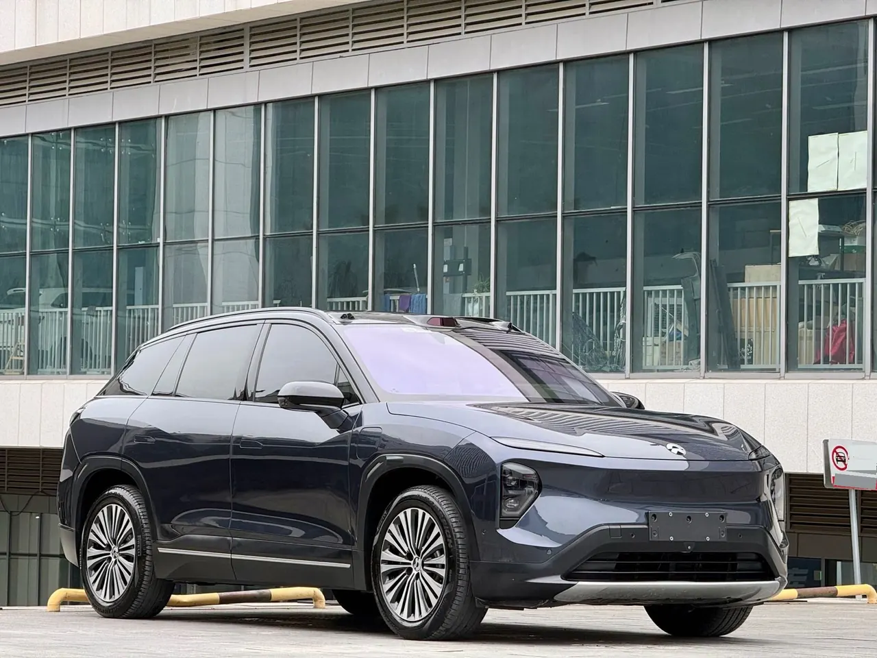 NIO 2022 ES 7 100kWh First Edition Automatic Gear 3
