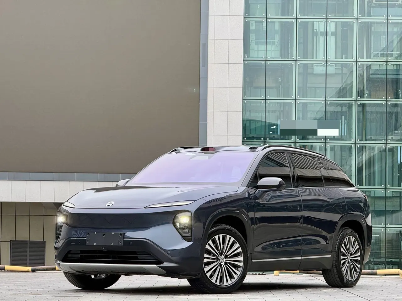 NIO 2022 ES 7 100kWh First Edition Automatic Gear 4