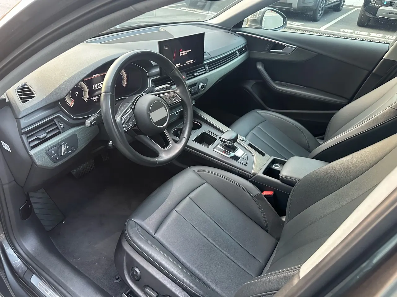 Audi 2022 A4L 2.0TFSI 40TFSI Fashion Elegant Automatic 4