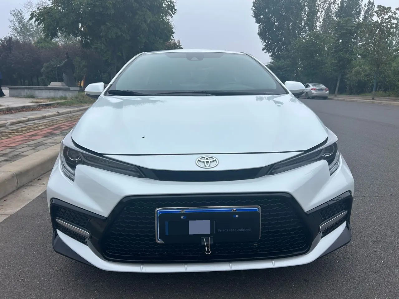 Toyota 2022 Lei Ling 1.2T Stepless 185T Sports Edition Automatic Gear 2