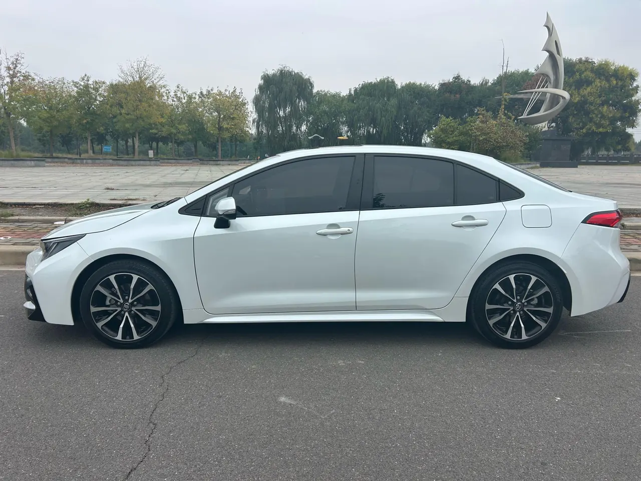 Toyota 2022 Lei Ling 1.2T Stepless 185T Sports Edition Automatic Gear 8