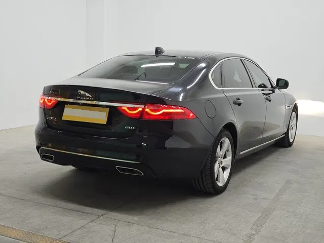 Jaguar 2020 XFL 2.0T P 10000.00g Drive Elite Automatic Gear 2