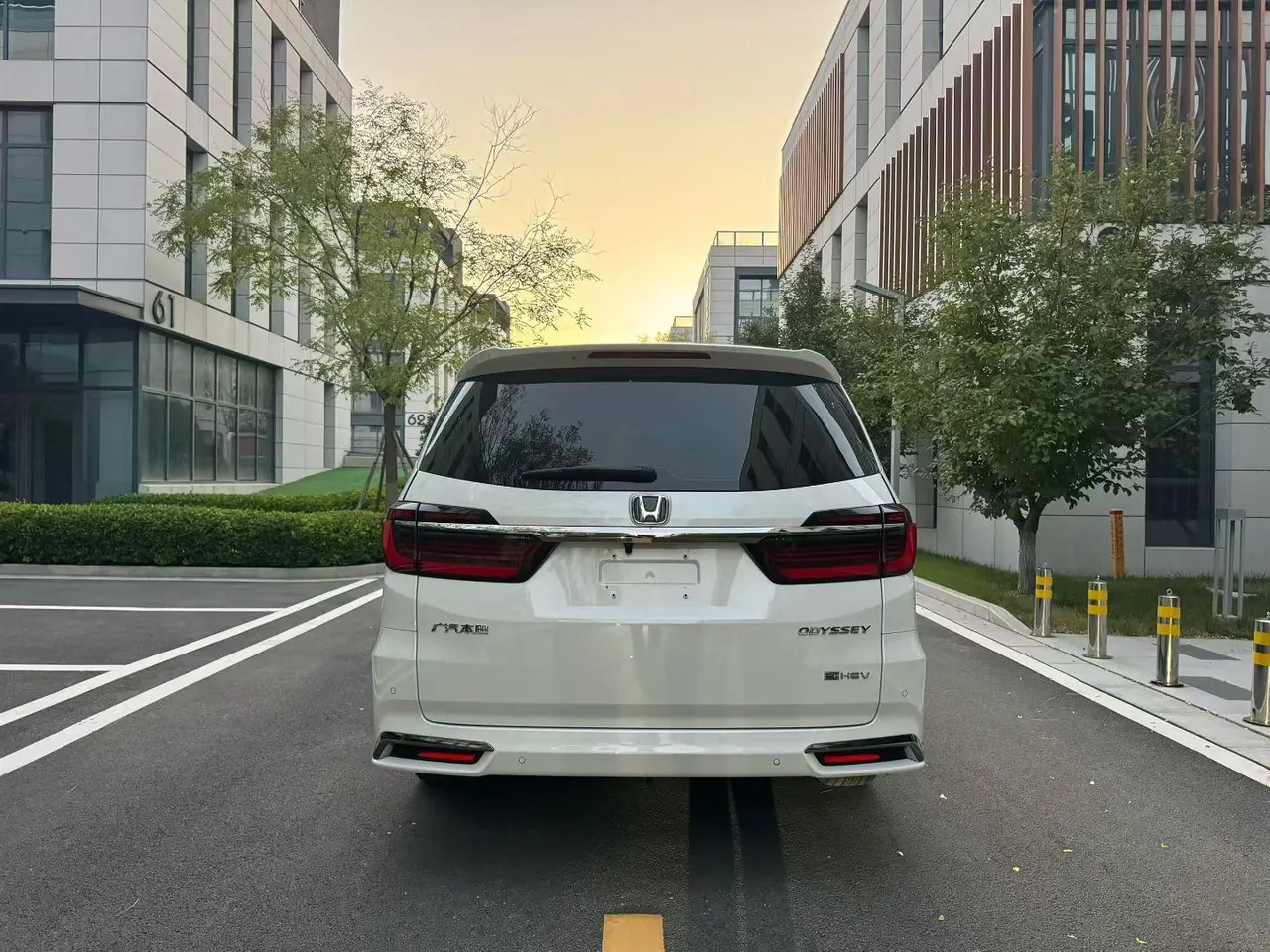 Honda 2024 Odyssey Hybrid 2.0 Stepless Sharp and Pleasant Edition Automatic Gear 5