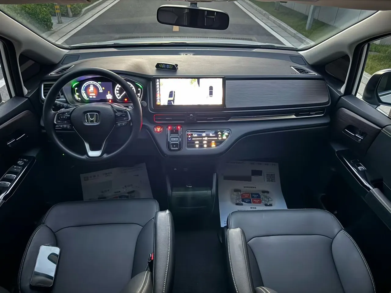 Honda 2024 Odyssey Hybrid 2.0 Stepless Sharp and Pleasant Edition Automatic Gear 9