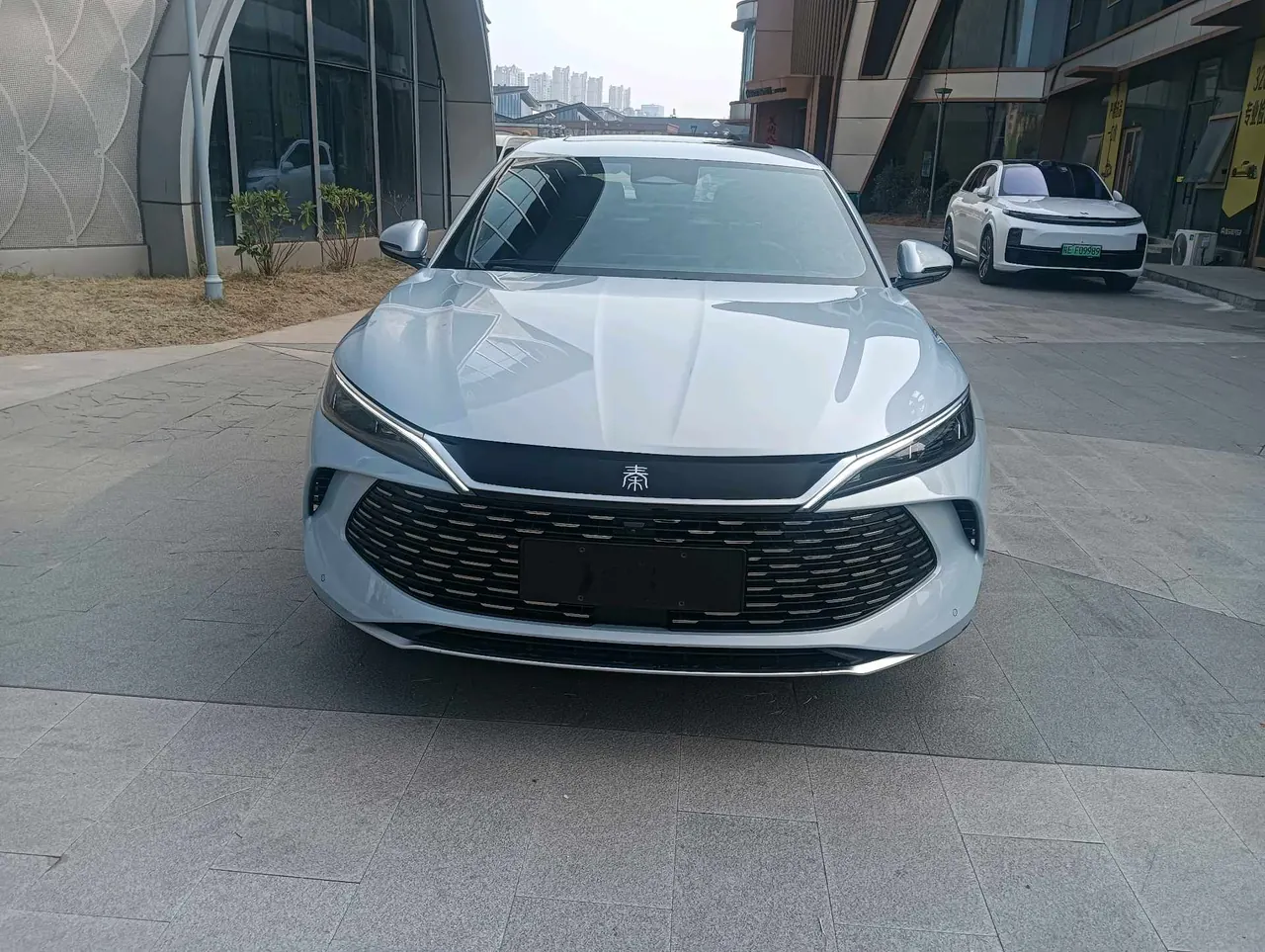 BYD 2024 Qin L DM-i 1.5 stepless 120KM Exceed automatic gear 2