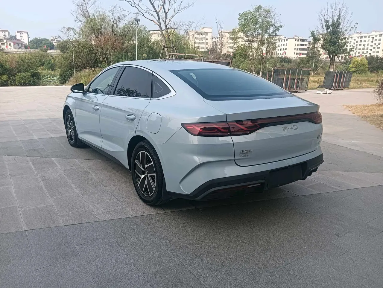 BYD 2024 Qin L DM-i 1.5 stepless 120KM Exceed automatic gear 6