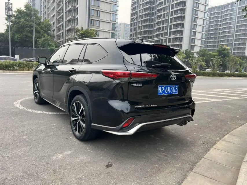 Toyota 2022 Crown Land Release 2.5 Stepless Four-wheel Drive Premium Edition Automatic Gear 7