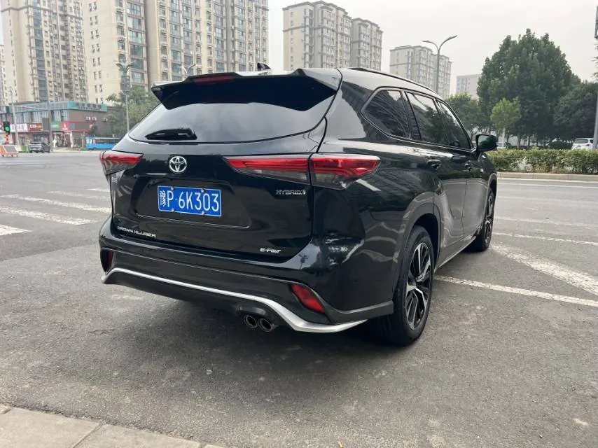 Toyota 2022 Crown Land Release 2.5 Stepless Four-wheel Drive Premium Edition Automatic Gear 8