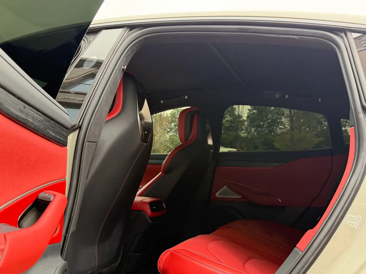 MI 2024 SU 7 800km 4-wheel drive ultra-long endurance high-end smart driving Max version automatic gear 5