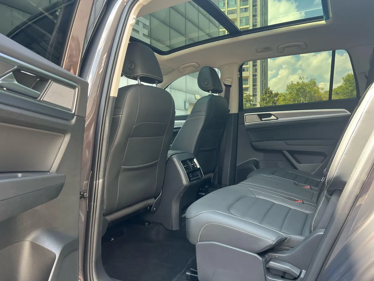 Volkswagen 2020 Tuang 2.0TSI 380TSI Four-wheel Drive Flagship Edition (Modified) Automatic Gear 6